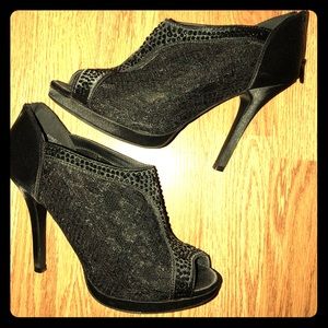 Michaelangelo Ayael black heels sz 8